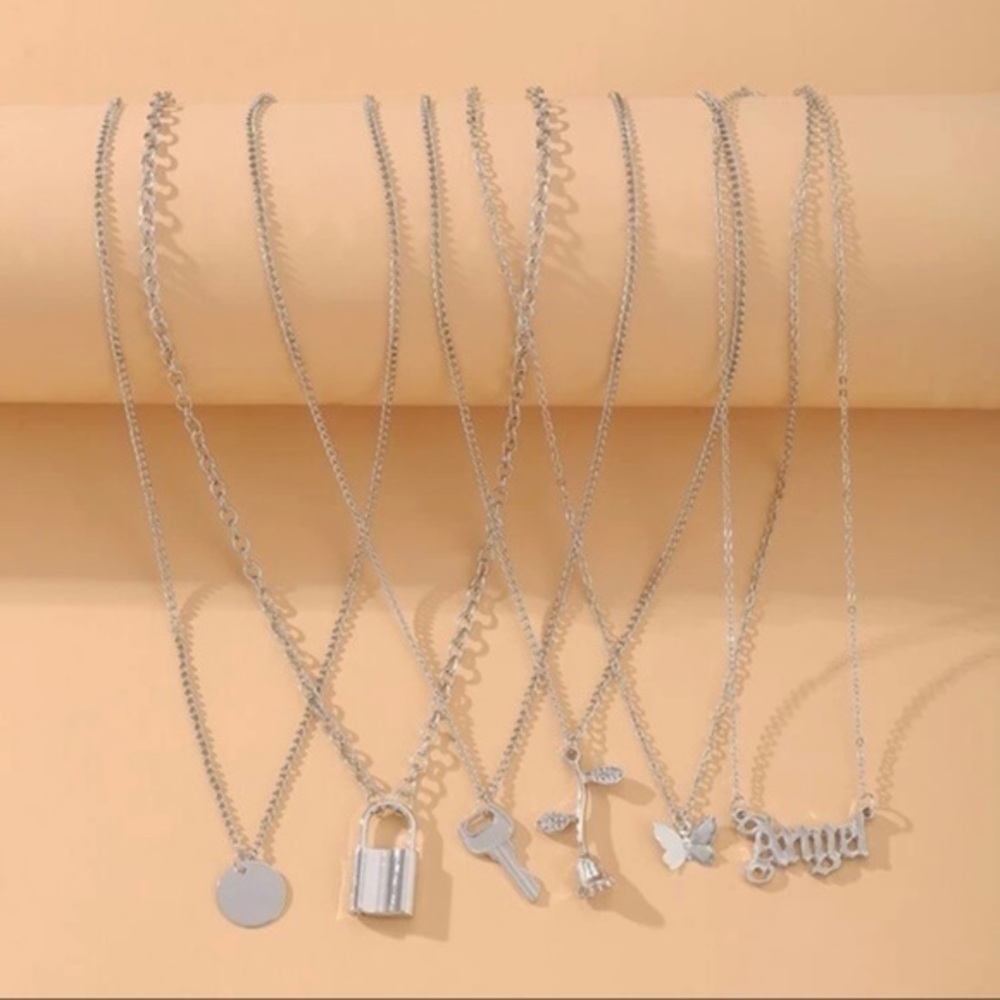 NEW!! 🤍 6pc Charm Necklace